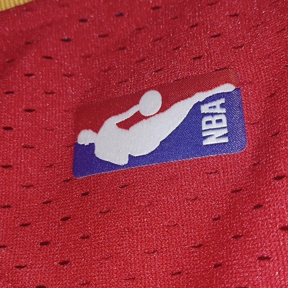 2003 LeBron James rookie jersey - Picture 4 of 10